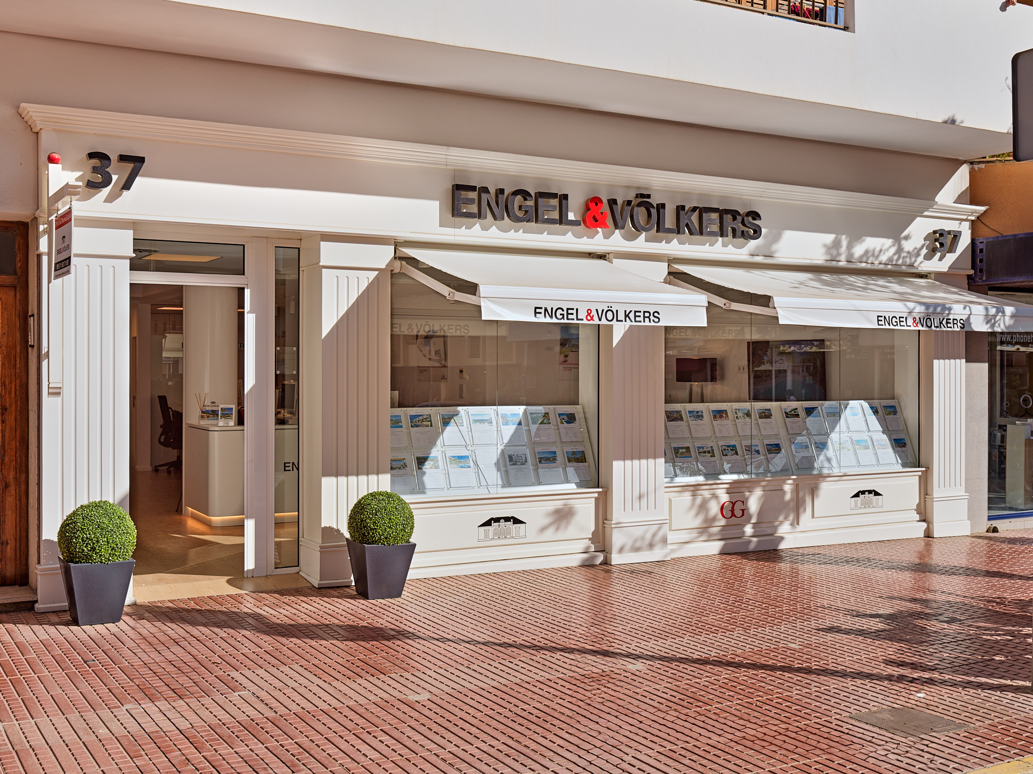 Forbes Highlights Engel & Völkers’ Global Leadership: Record-Breaking 2025 and Its Impact on the Ibiza Market