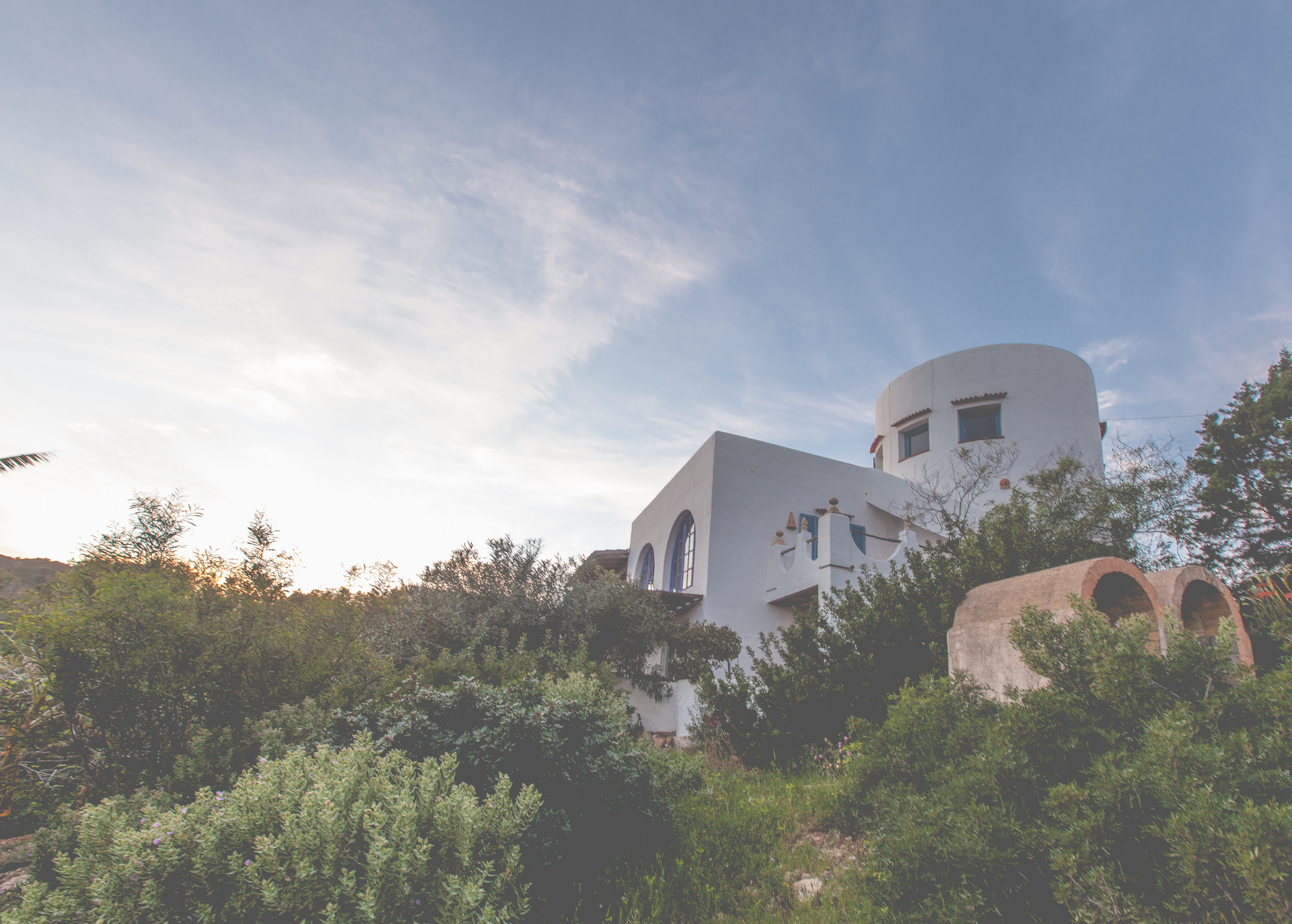 Rent a villa in San Carlos for an unforgettable holiday in Ibiza