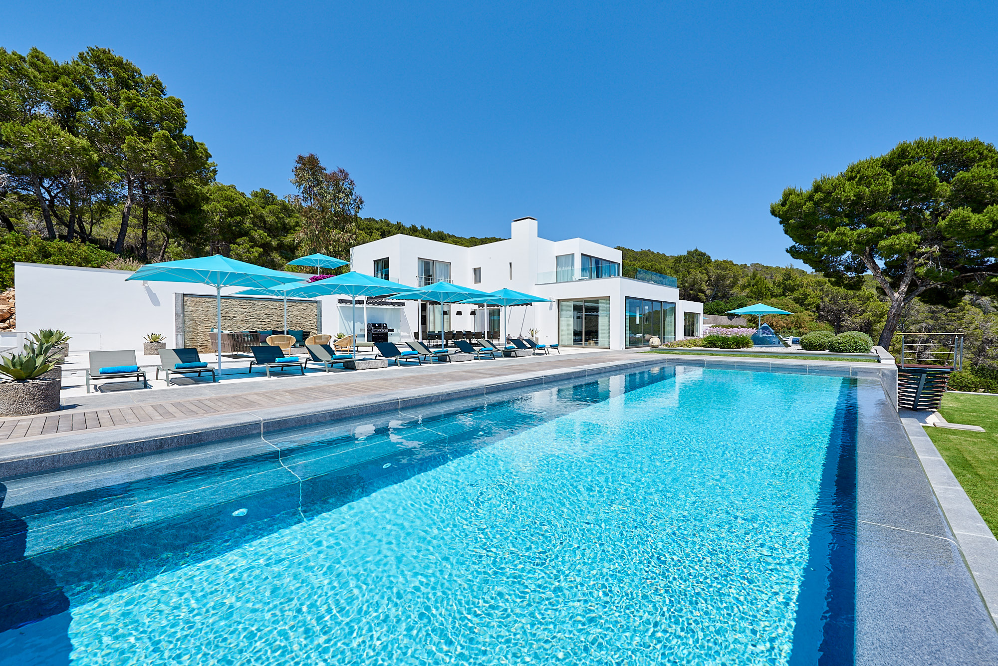 Ibizan top luxury on the hills of San José