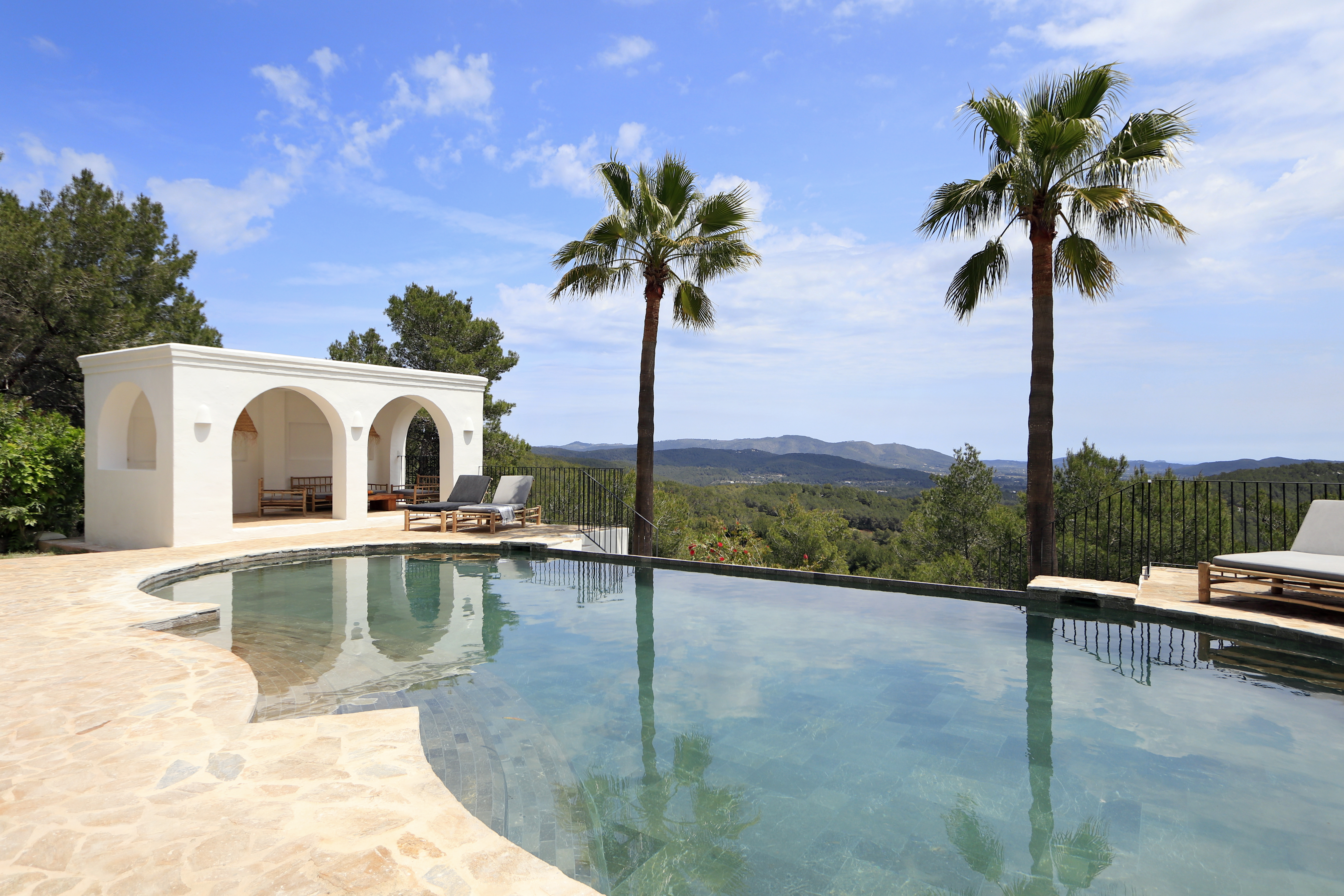 Genuine Ibizan property in Santa Gertrudis