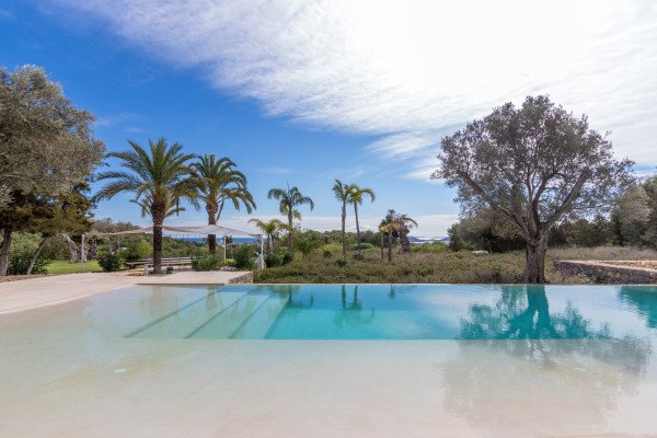 Luxus und Großzügigkeit in der Nähe von Ibiza Stadt