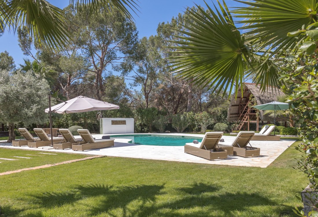 Beautiful villa in a very prestigious setting a short distance from Cala Jondal  - 3