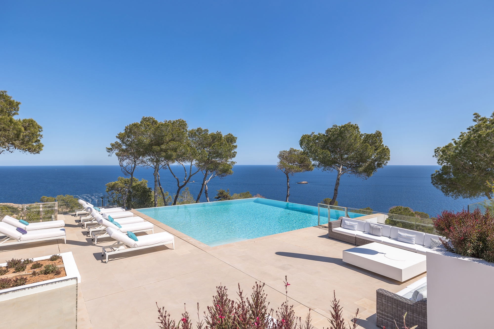 EV Ibiza