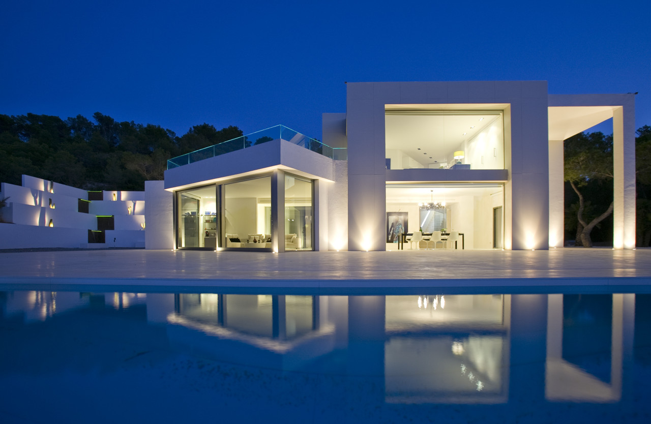 Modern luxury villa with sea views  - 29