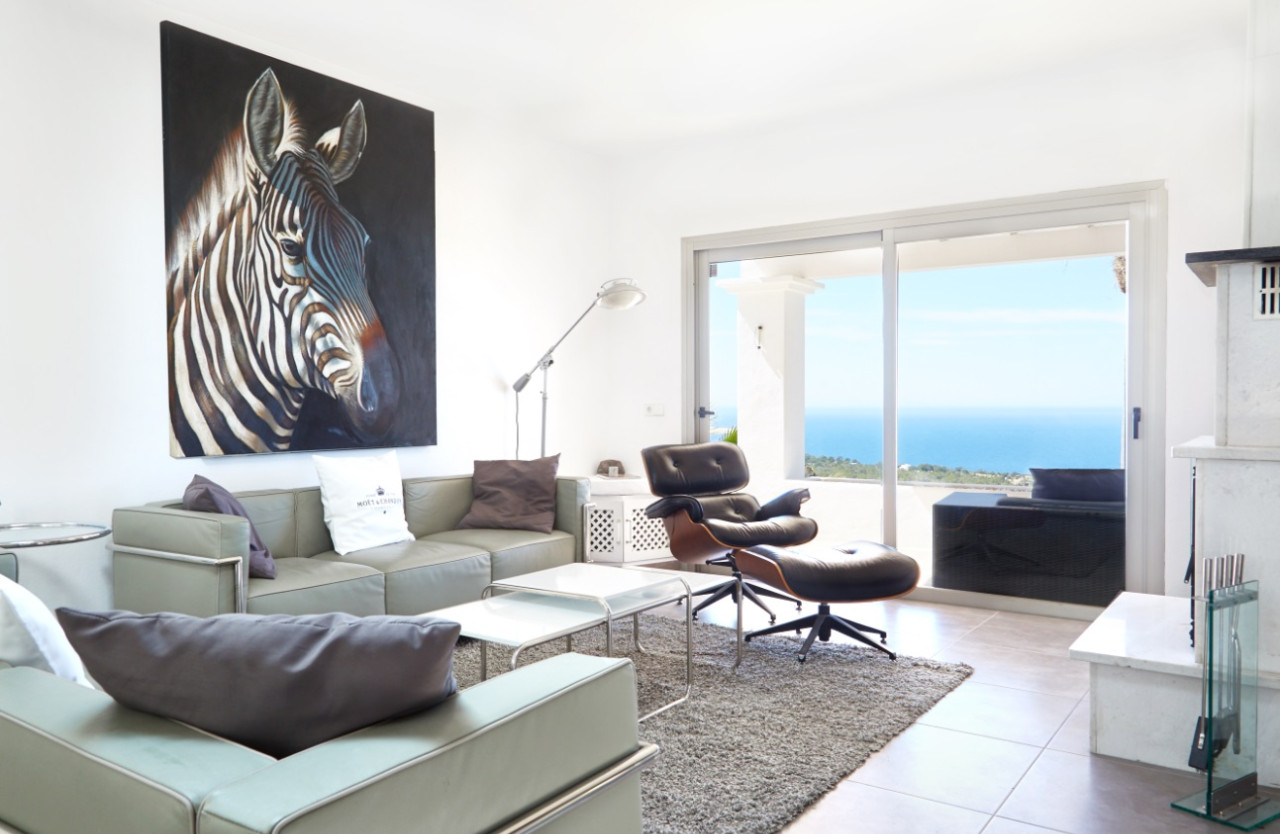 4 bedroom villa in Cala d’Hort - 3