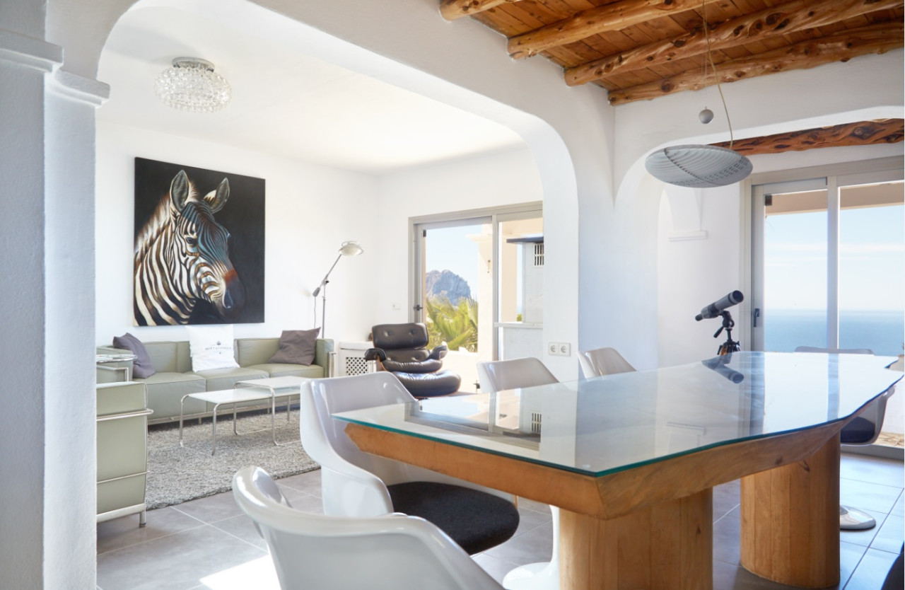 4 bedroom villa in Cala d’Hort - 8