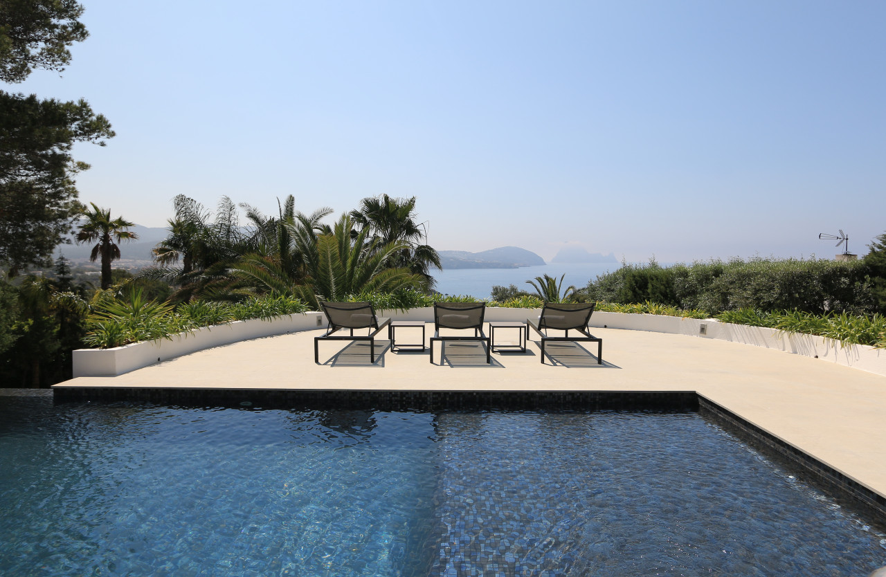 Stylish Cala Conte villa with privileged views - 8