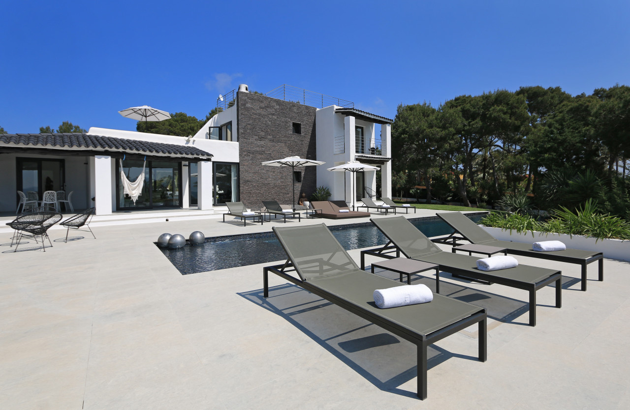 Stylish Cala Conte villa with privileged views - 11