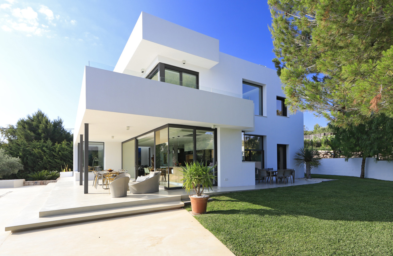 Modernes Familienhaus in Ibizas privilegierter Nachbarschaft - 9