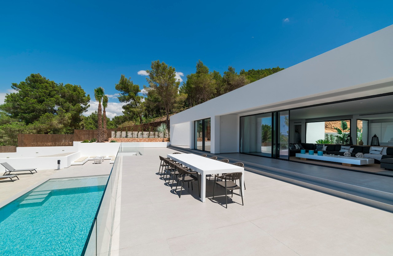 Minimalistic luxury villa in the hills of Sant Josep - 8