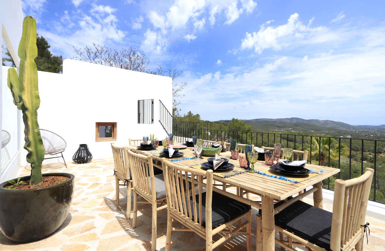 Genuine Ibizan property in Santa Gertrudis - 9