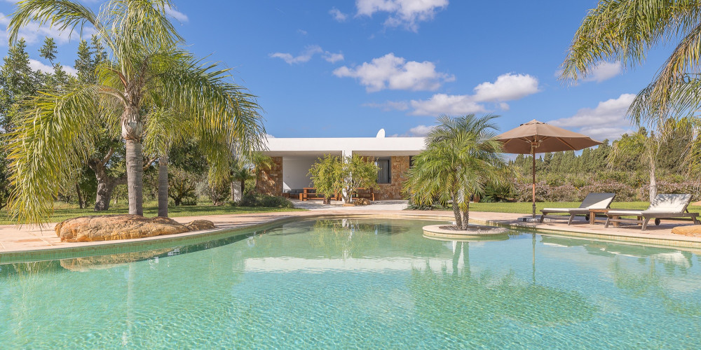 Traditionelle Finca auf dem Lande in sehr guten Lage, nicht weit von Santa Eulalia entfernt  - 1