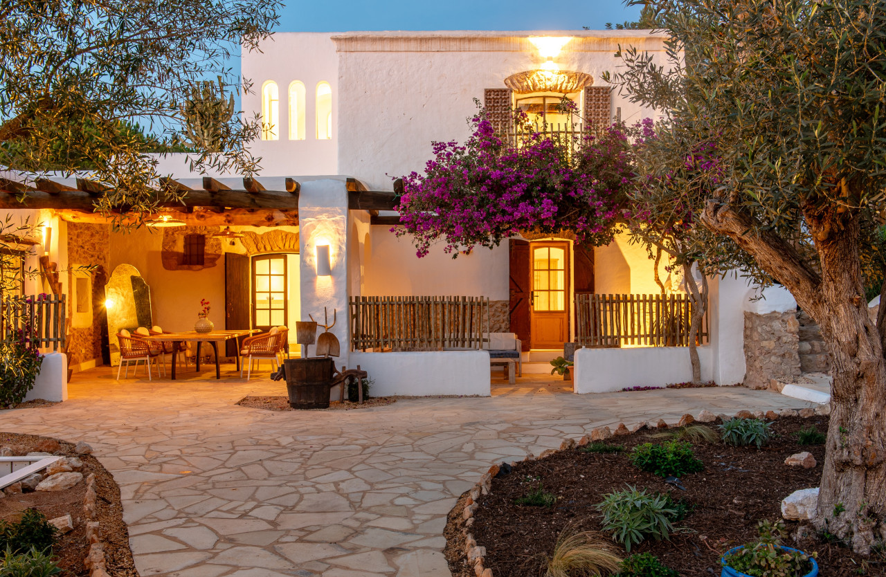 Enchanting finca nestled in the countryside between Santa Gertrudis and Ibiza - 70