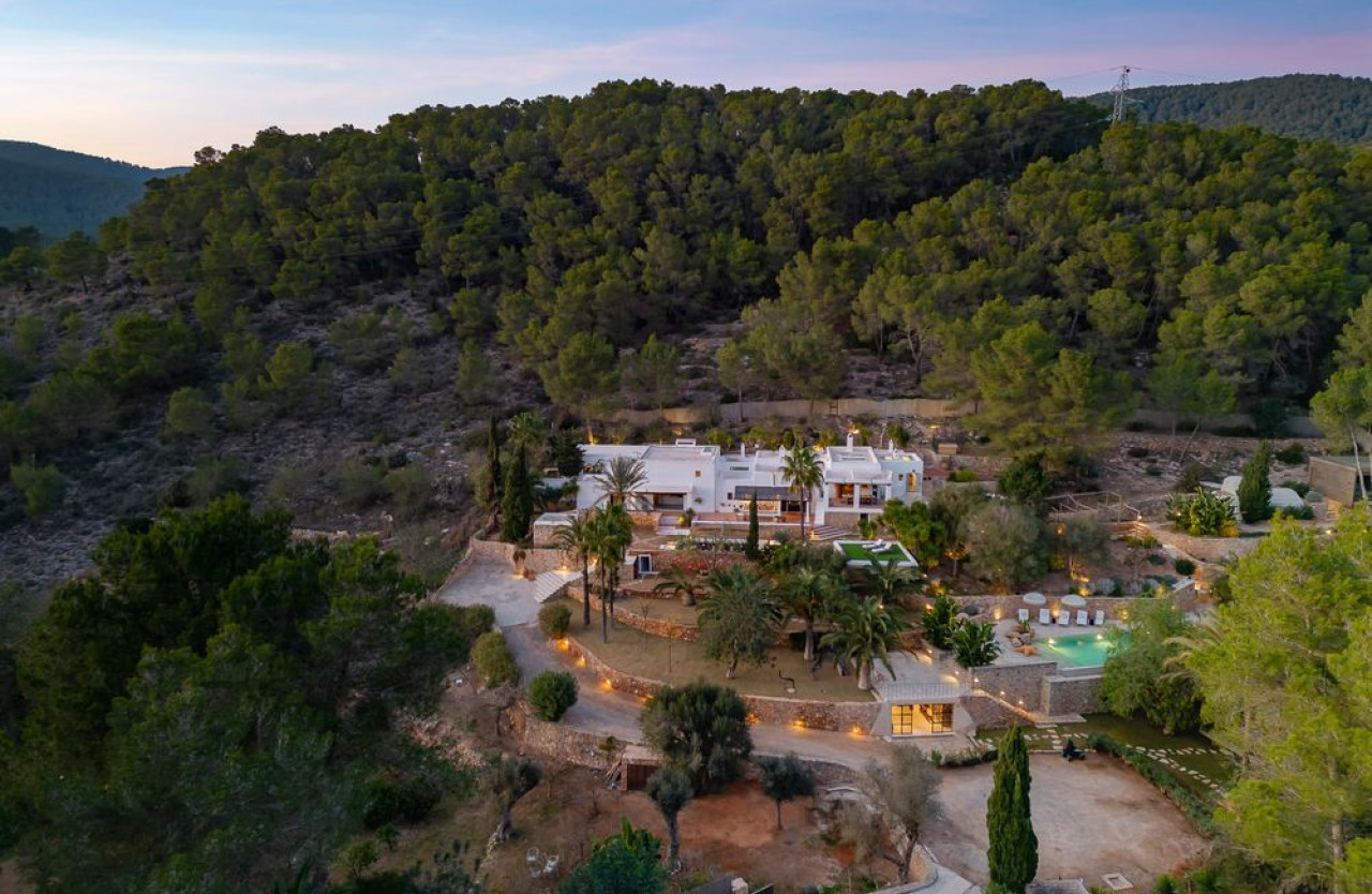 Unique Finca surrounded by nature just minutes from Ibiza Town  - 57