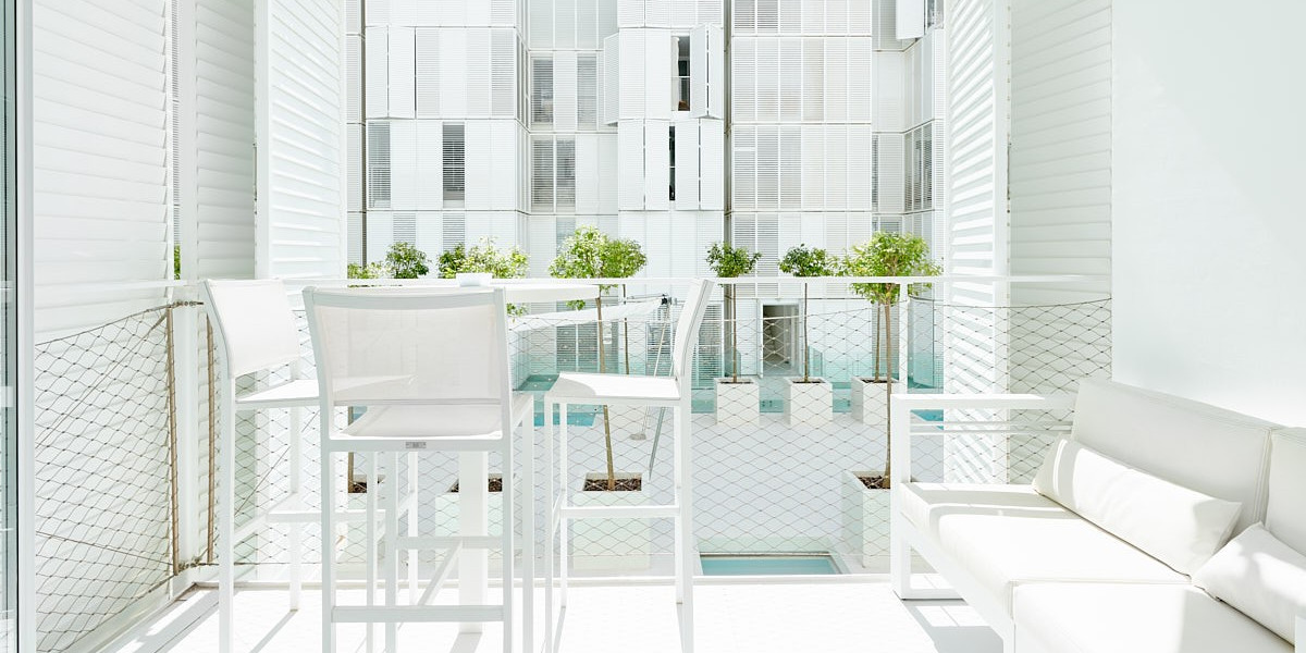 Modern apartment in renowned Patio Blanco building - 2