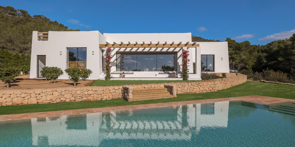 Neu gebaute stilvolle Villa mit Blick auf das Meer und Dalt Vila - 1