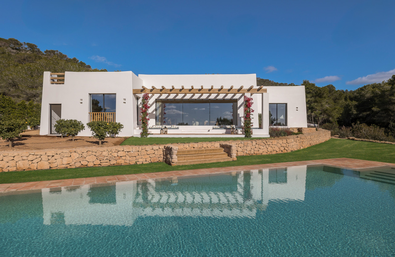 Neu gebaute stilvolle Villa mit Blick auf das Meer und Dalt Vila - 1