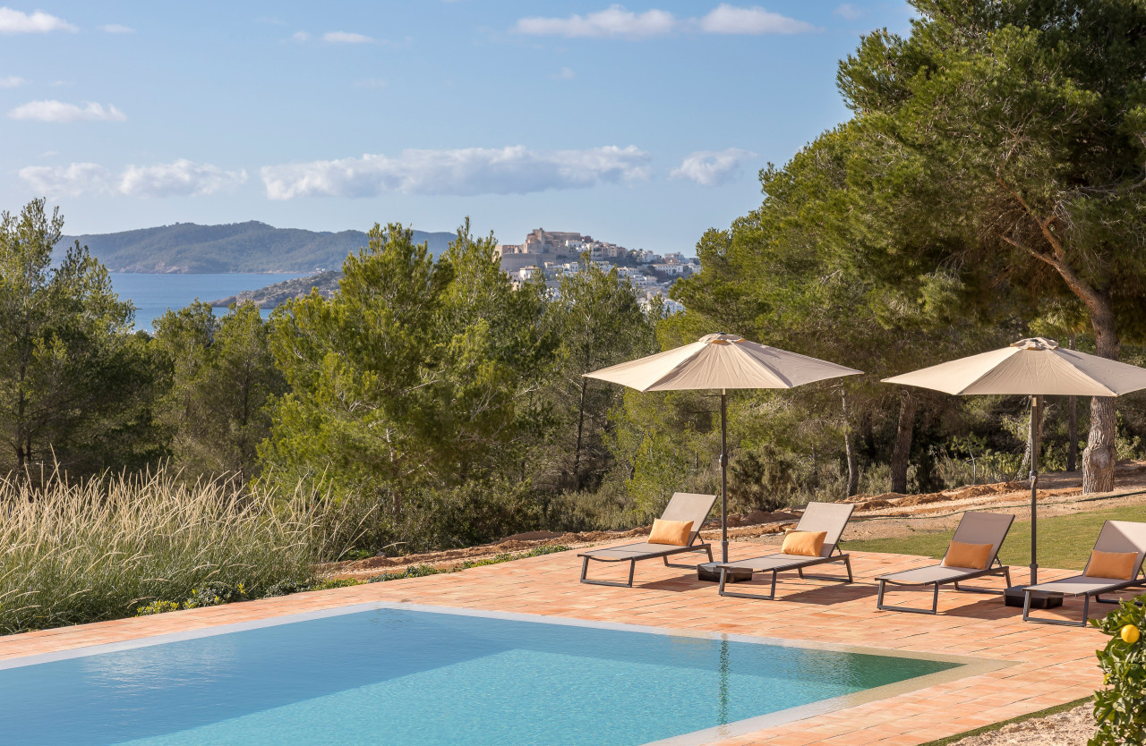 Neu gebaute stilvolle Villa mit Blick auf das Meer und Dalt Vila - 22