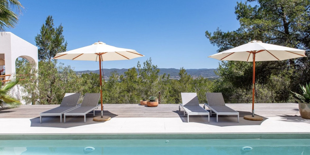 Renovierte Villa mit Blick auf das Meer und die Berge - 1