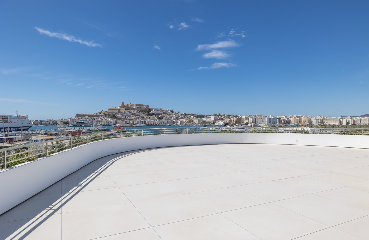 Unique penthouse in first line to the harbour - 7