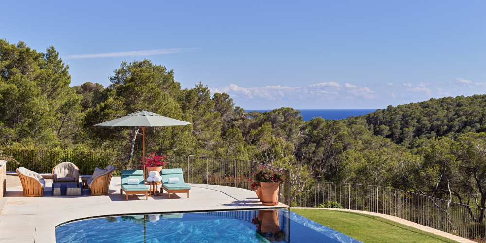 Hervorragende Villa mit Meerblick inmitten der Natur - 2