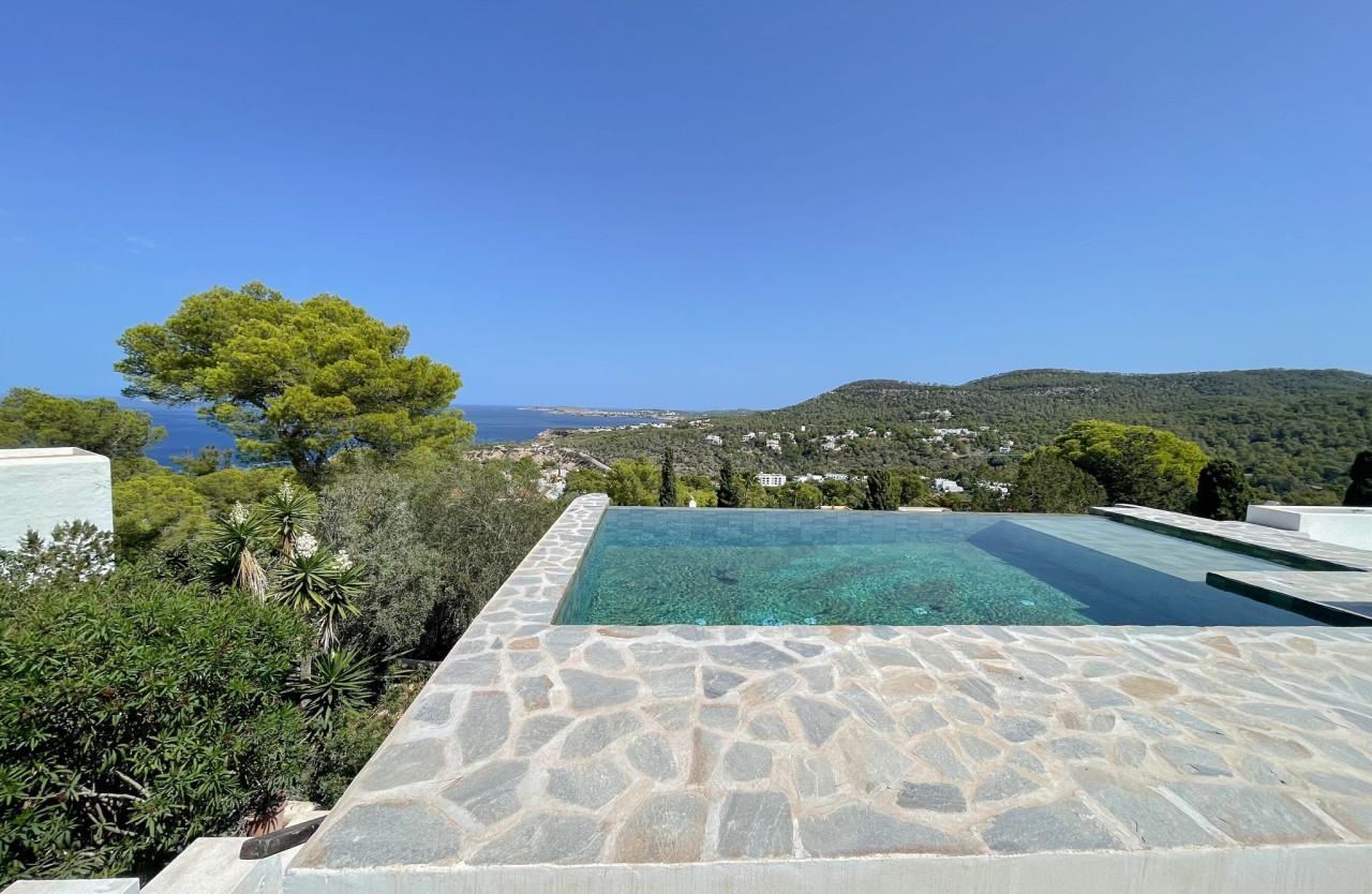 Brand new renovated villa with stunning sea views - 13