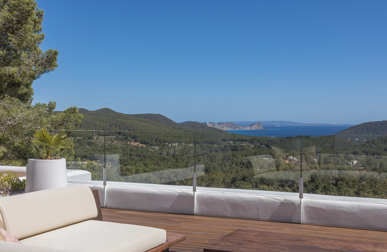 Moderne Villa mit schönem Garten und beeindruckendem Meerblick - 26