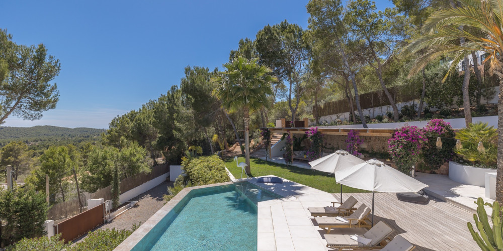 Moderne Villa mit schönem Garten und beeindruckendem Meerblick - 2