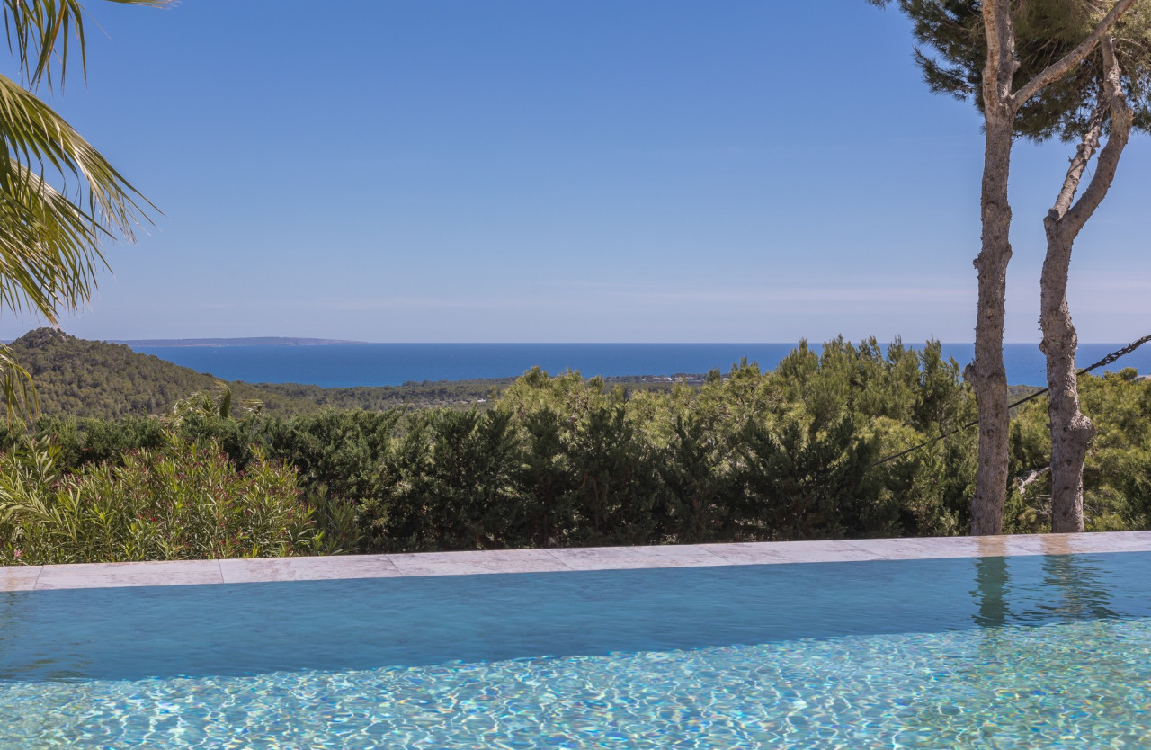 Moderne Villa mit schönem Garten und beeindruckendem Meerblick - 37