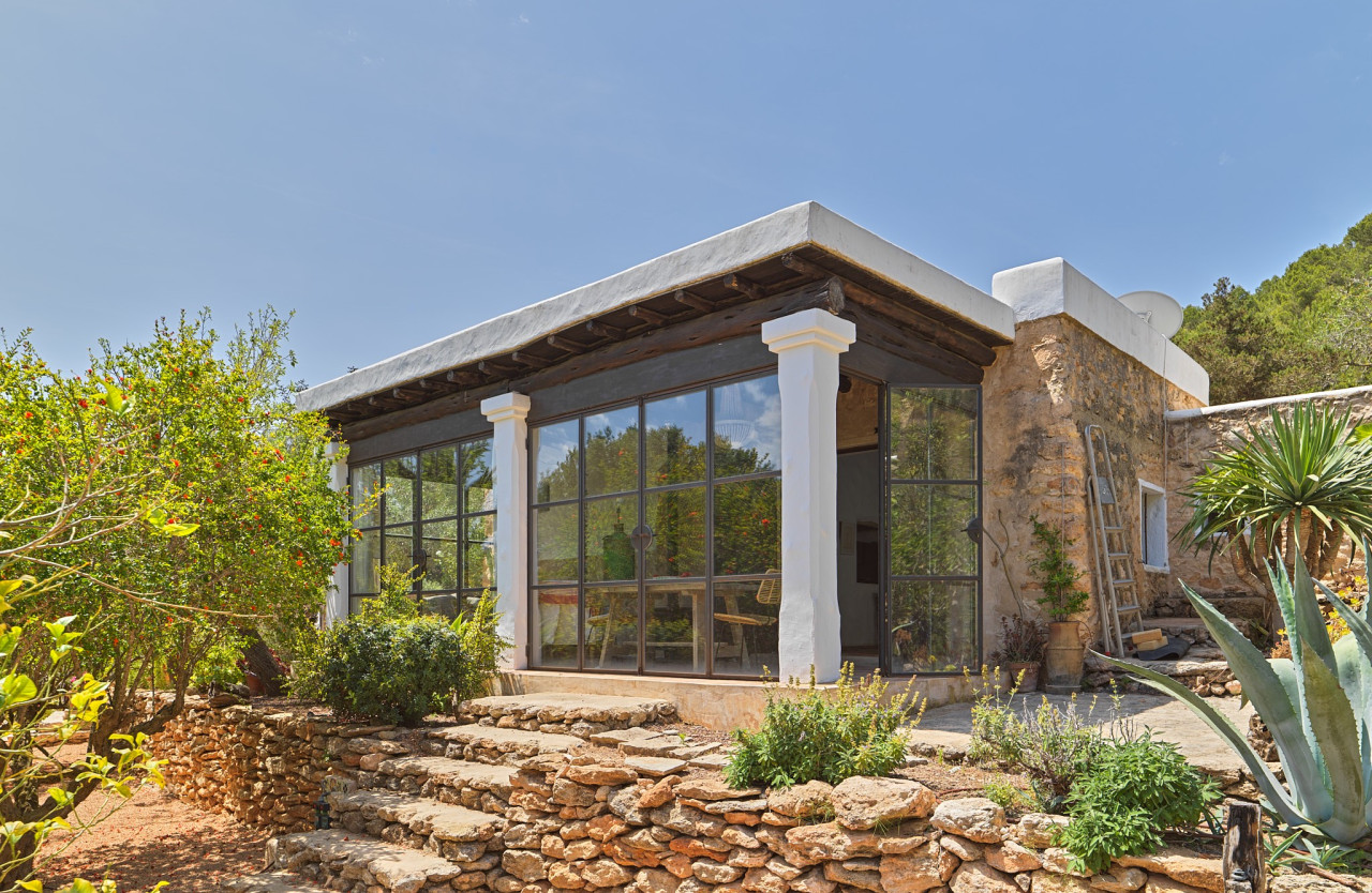 Finca romántica en la naturaleza con vistas panorámicas - 13