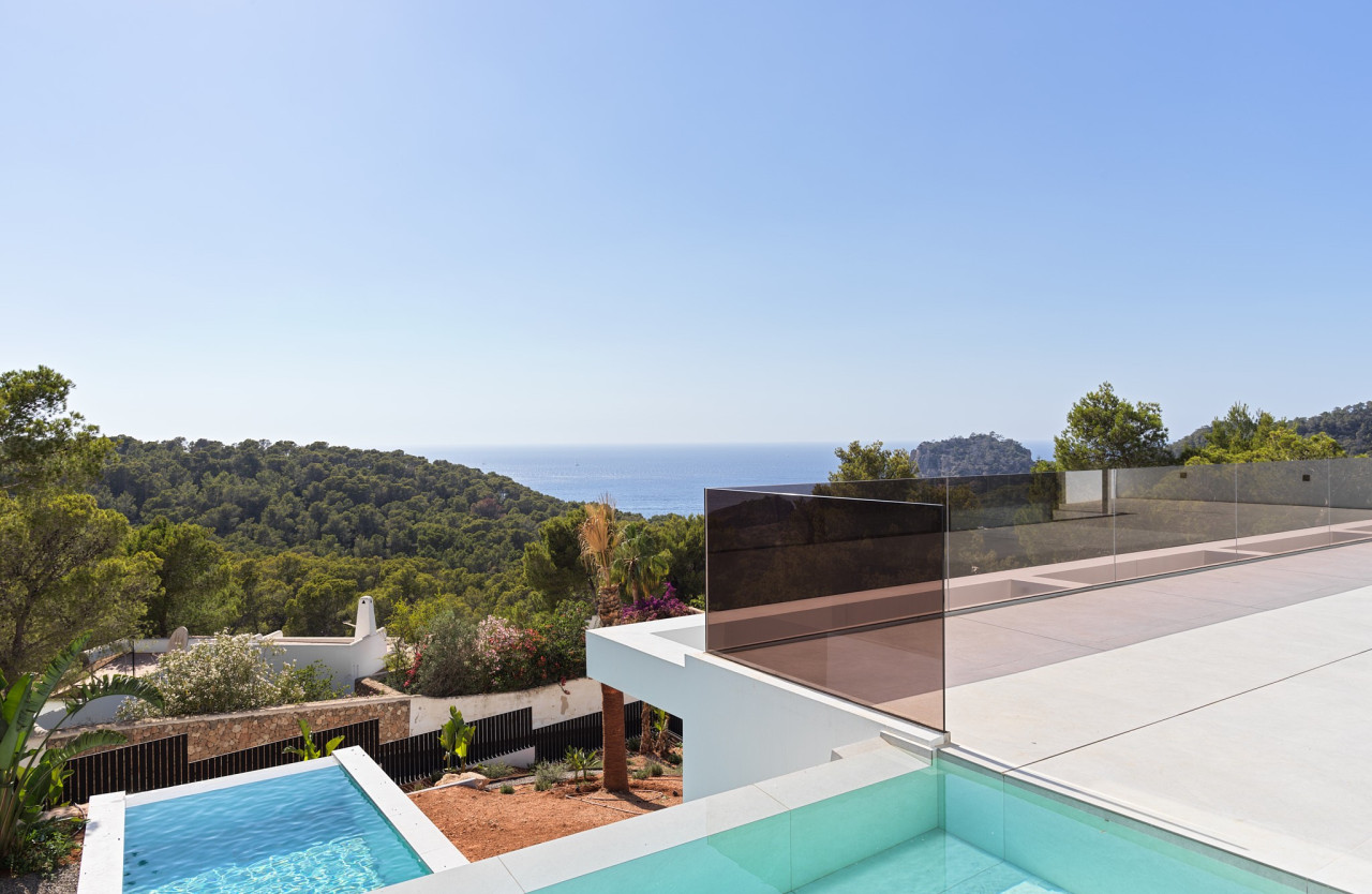 Nueva villa con piscina en cascada y vistas a la puesta de sol - 16