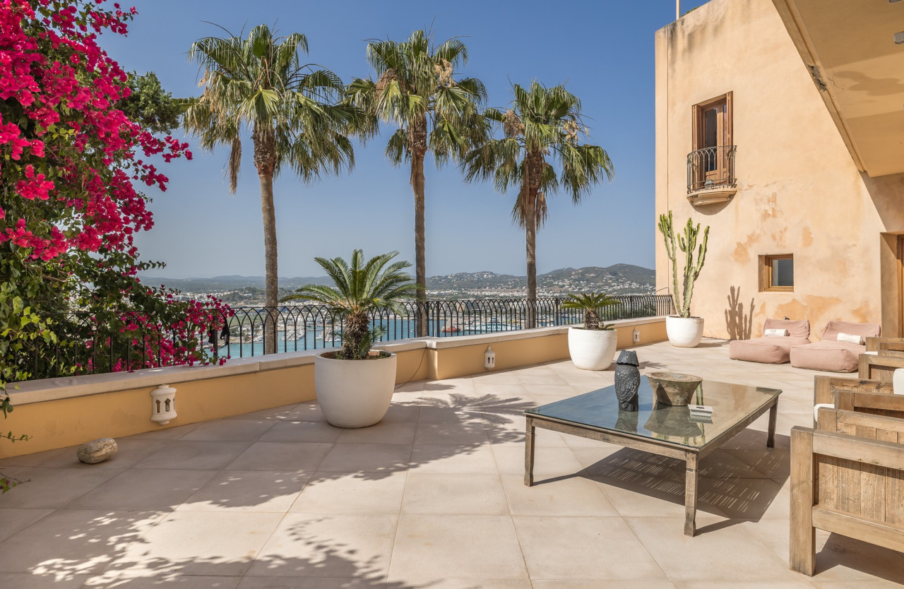 Exclusive apartment with large terrace in Dalt Vila - 5