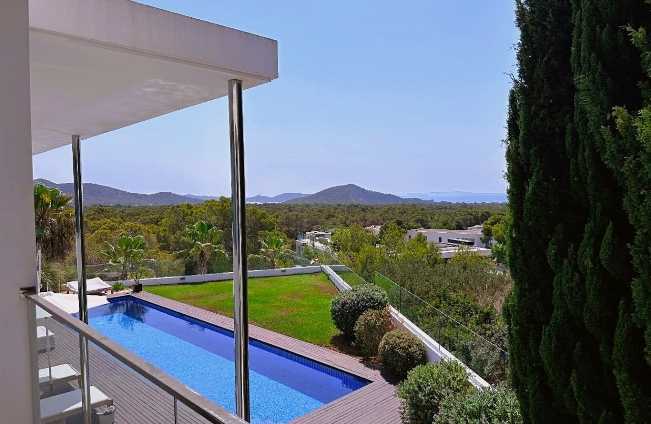 Luxuriöse Villa mit Vermietungslizenz beeindruckendem Meerblick - 9