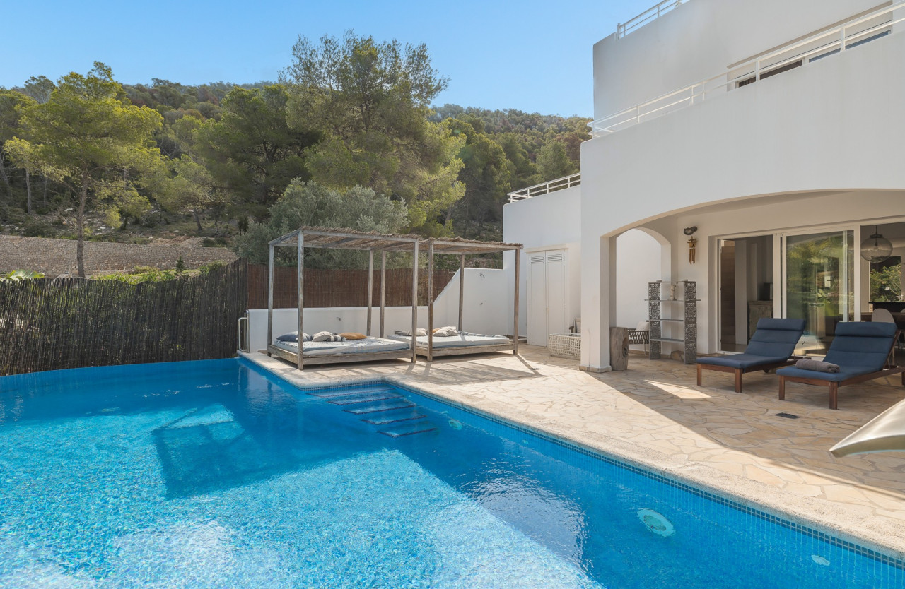 Villa with touristic rental licence and open views - 7