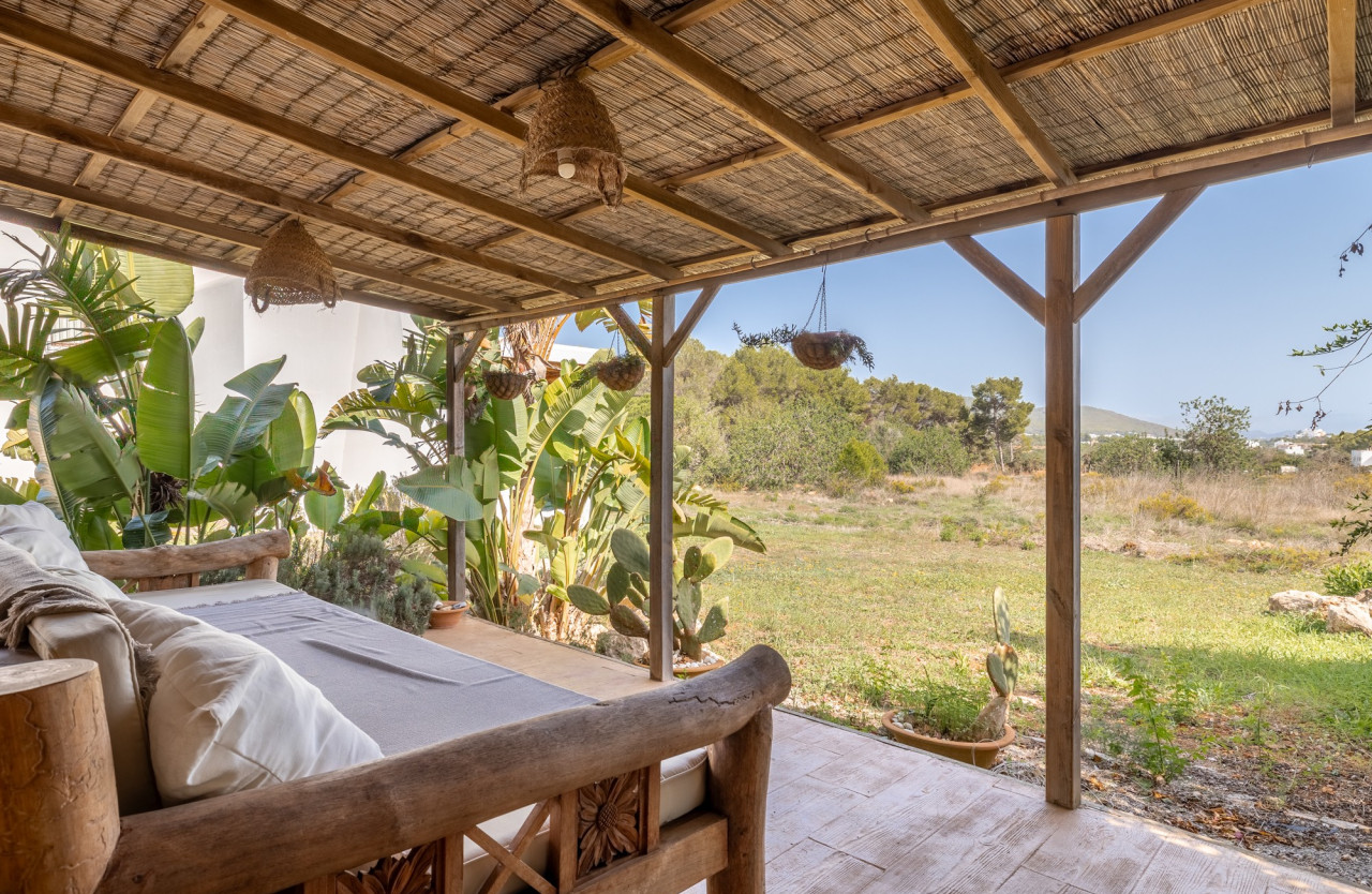 Finca with rental licence and open views - 15