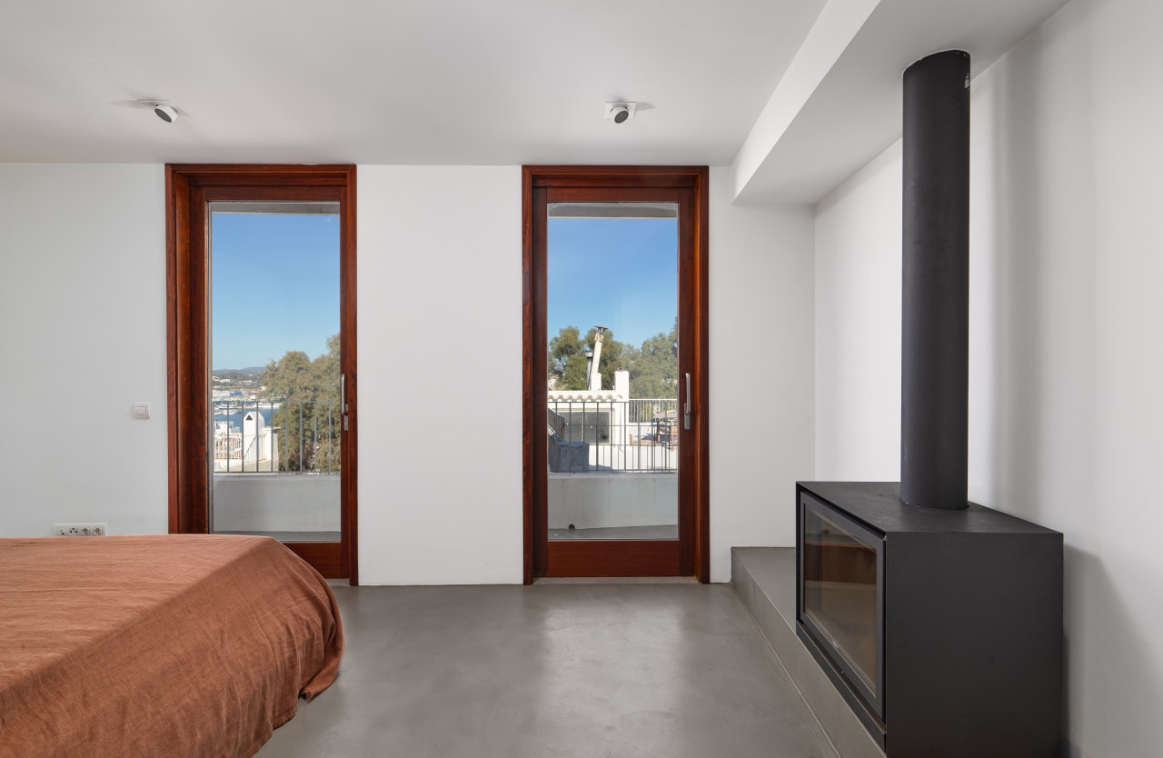 Exklusive Maisonette mit Meerblick auf den Hafen von Ibiza - 4