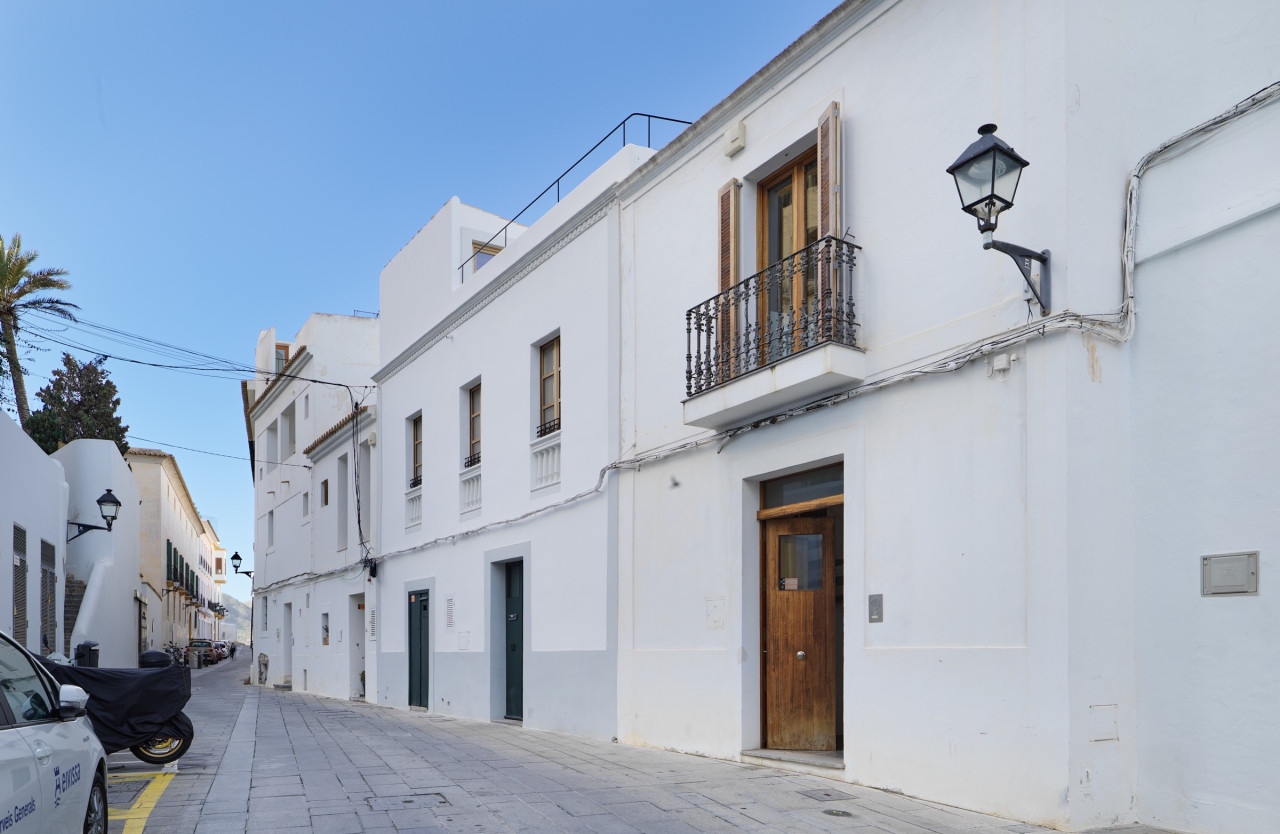 Exklusive Maisonette mit Meerblick auf den Hafen von Ibiza - 2