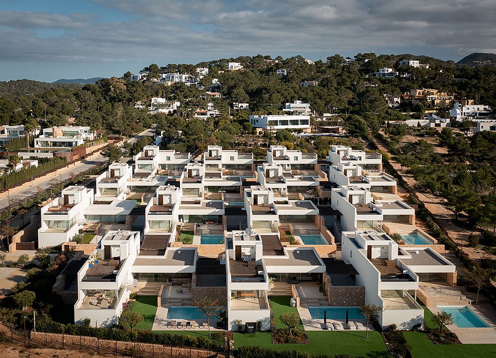 Contemporary new-build villas near Cala Comte - 1