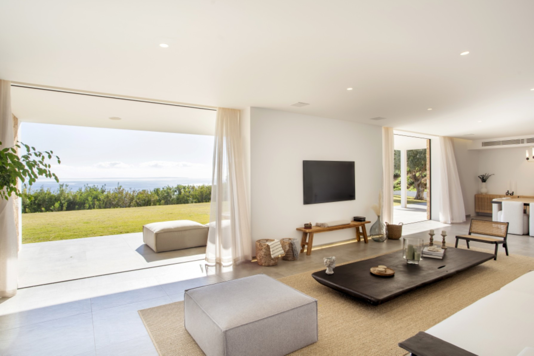 Moderner Luxus in Ibizas exklusivster Nachbarschaft: Ein Refugium in Es Cubells - 6