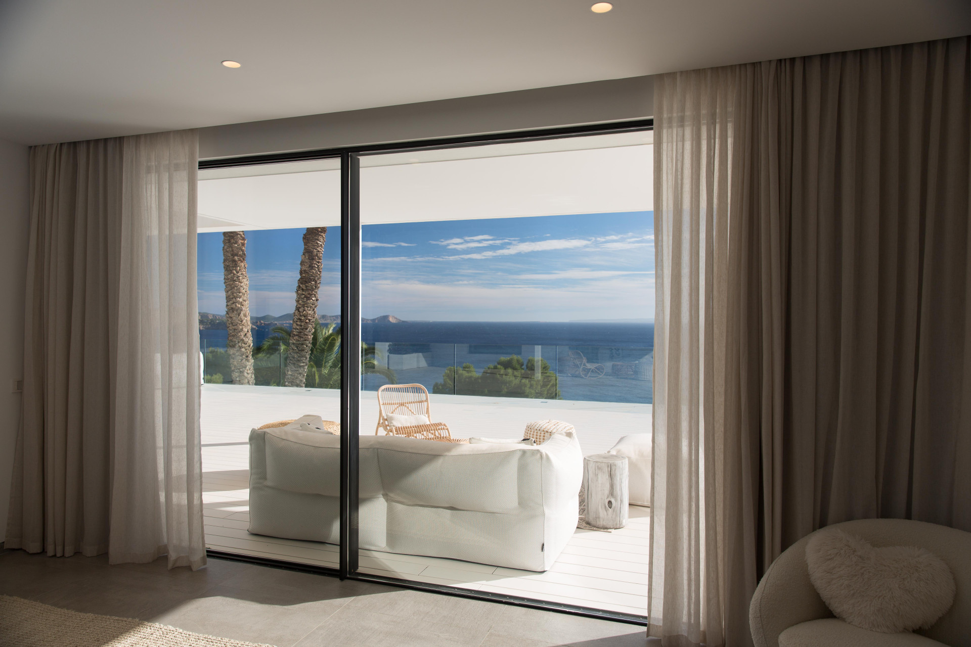 Moderner Luxus in Ibizas exklusivster Nachbarschaft: Ein Refugium in Es Cubells - 18