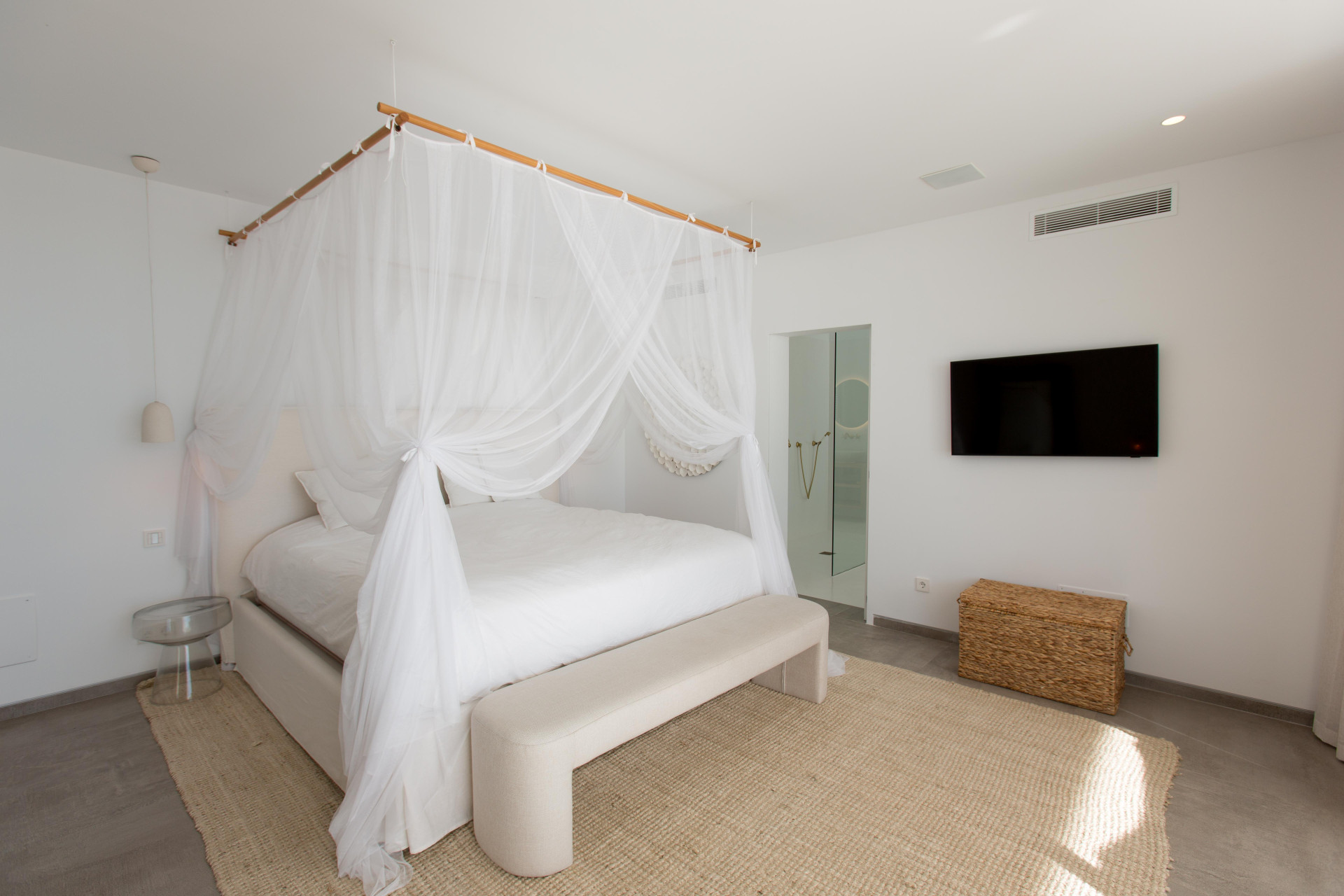 Moderner Luxus in Ibizas exklusivster Nachbarschaft: Ein Refugium in Es Cubells - 15