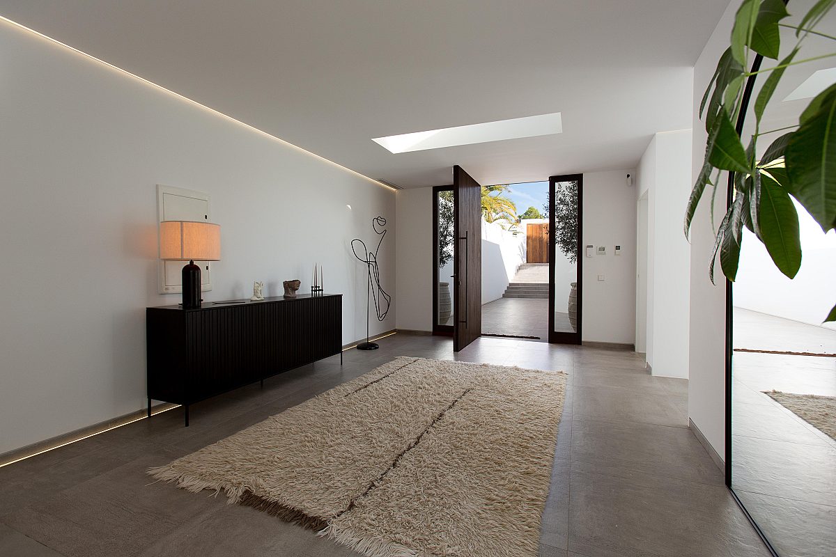 Modern Luxury in Ibiza’s Most Exclusive Enclave: A Sanctuary in Es Cubells - 12