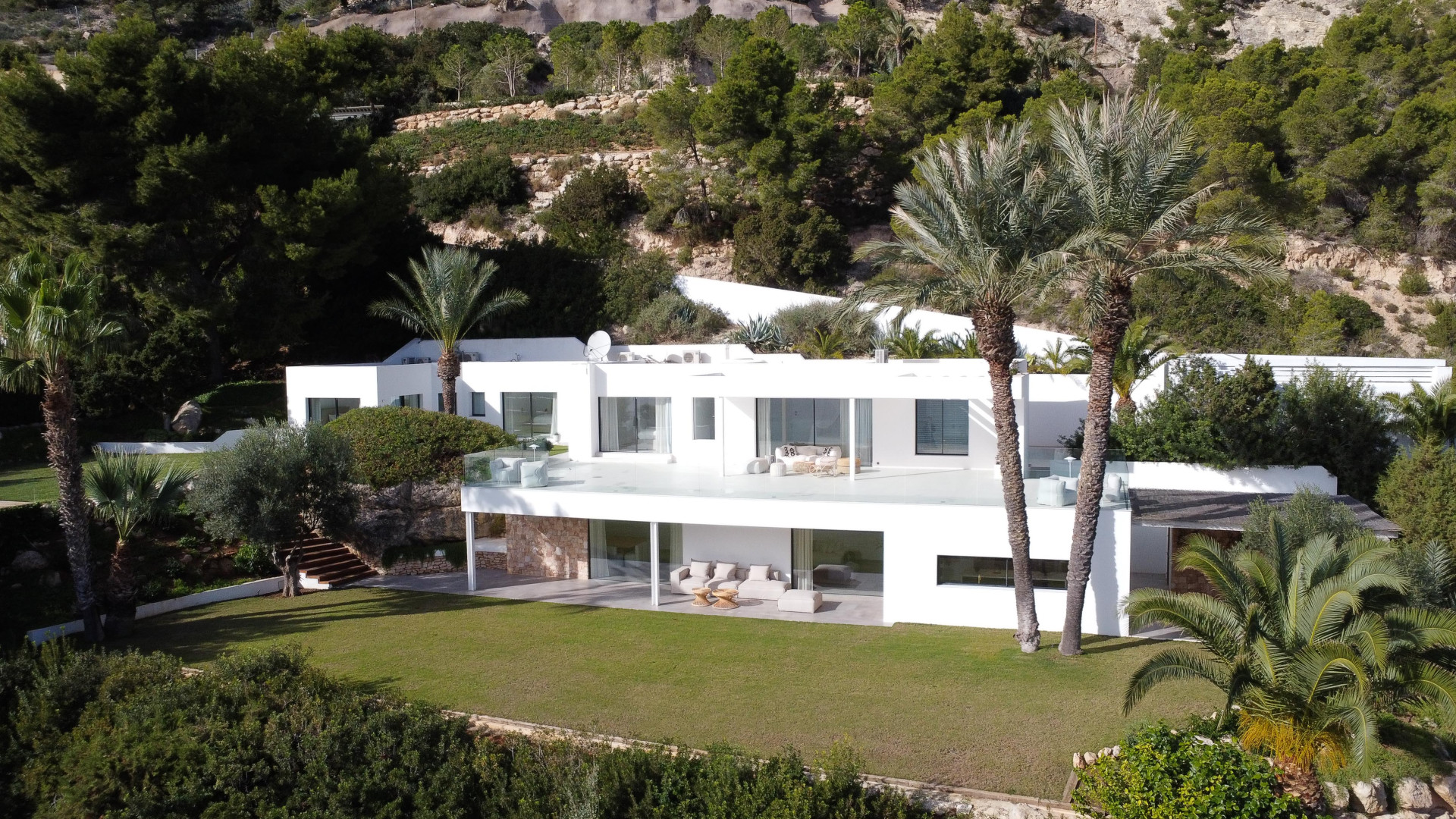 Moderner Luxus in Ibizas exklusivster Nachbarschaft: Ein Refugium in Es Cubells - 3