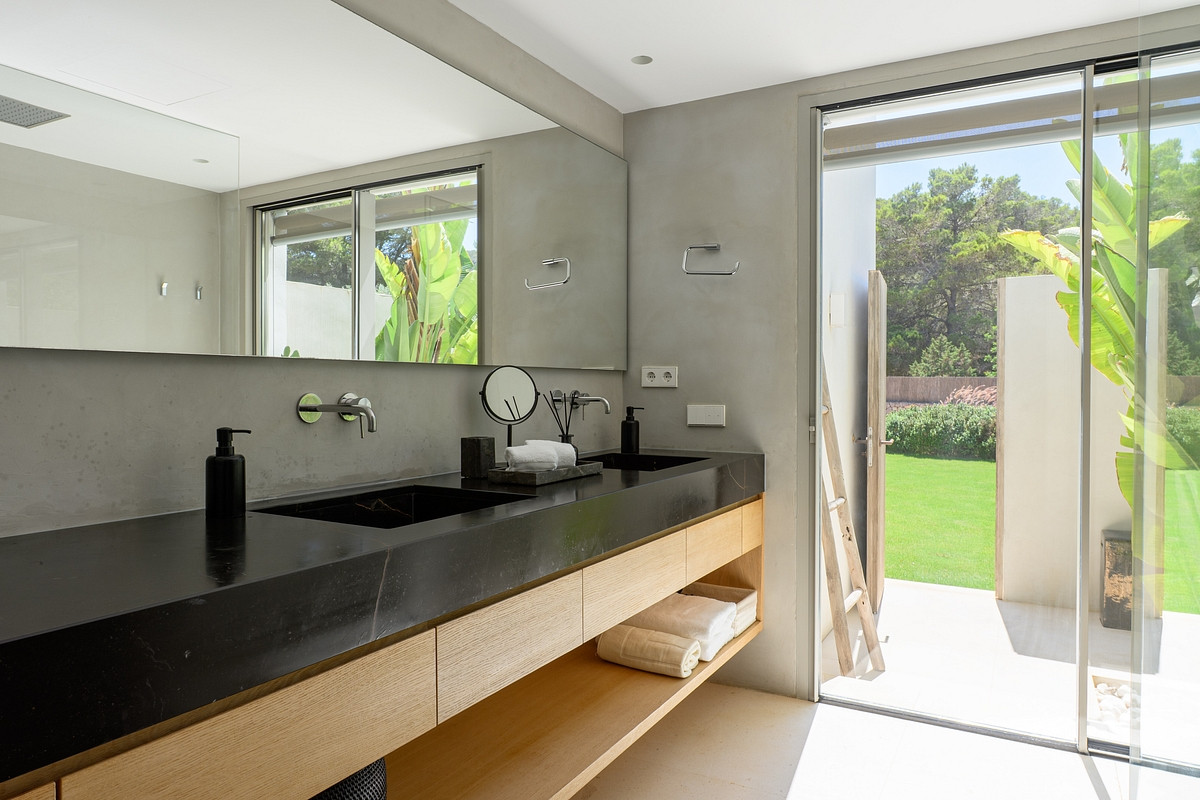 Moderne Luxusvilla mit atemberaubender Aussicht  - 17