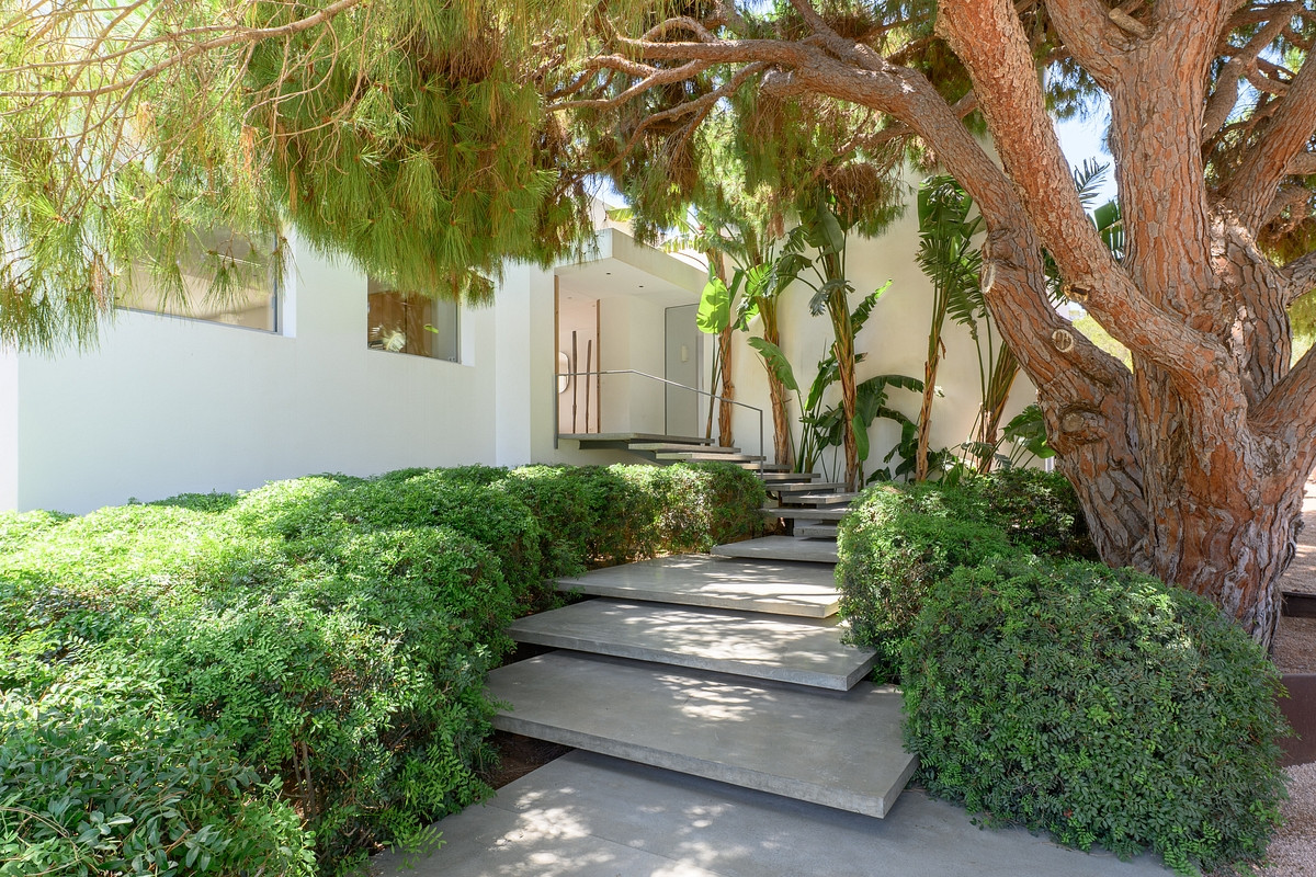 Moderne Luxusvilla mit atemberaubender Aussicht  - 10