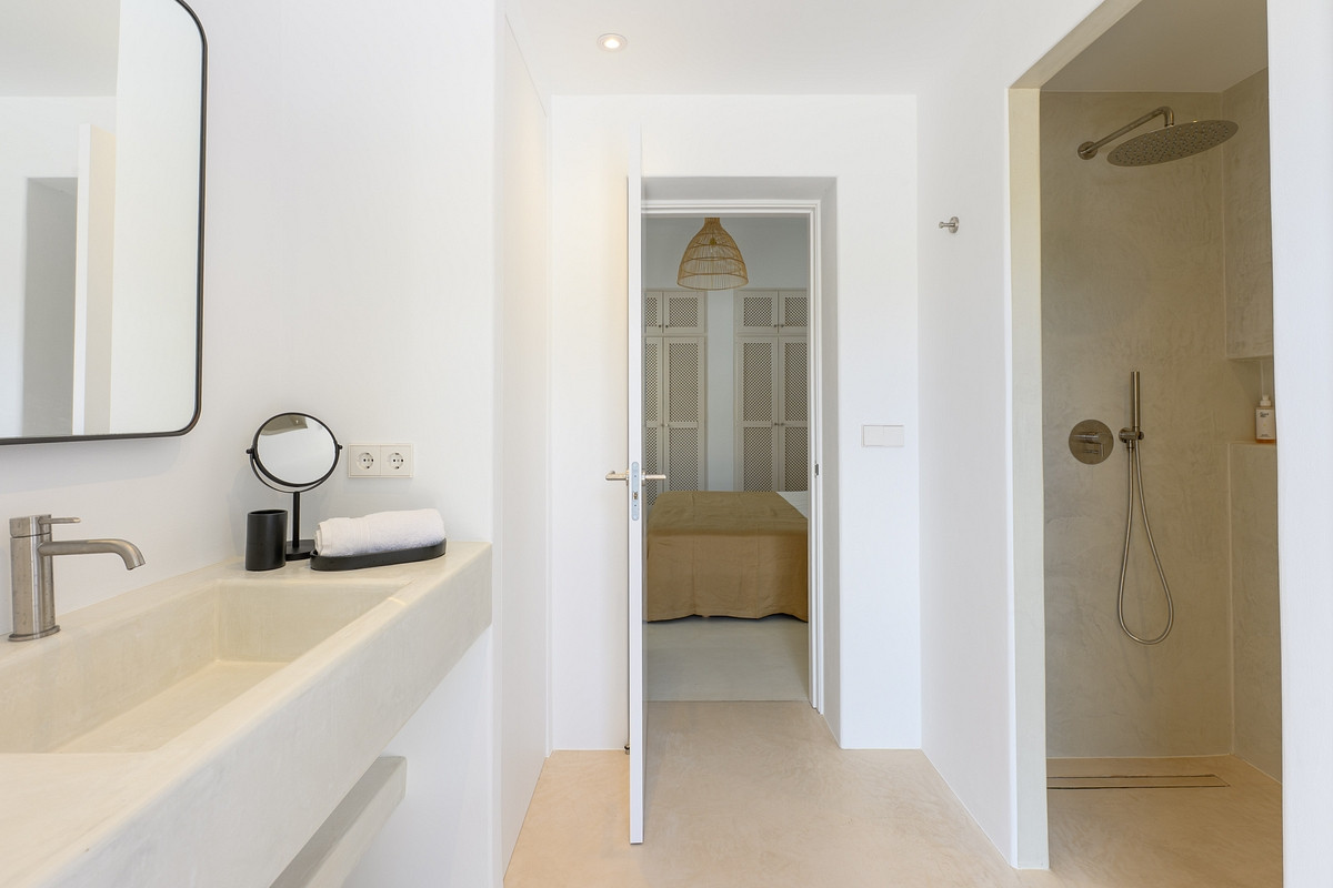 Moderne Luxusvilla mit atemberaubender Aussicht  - 75