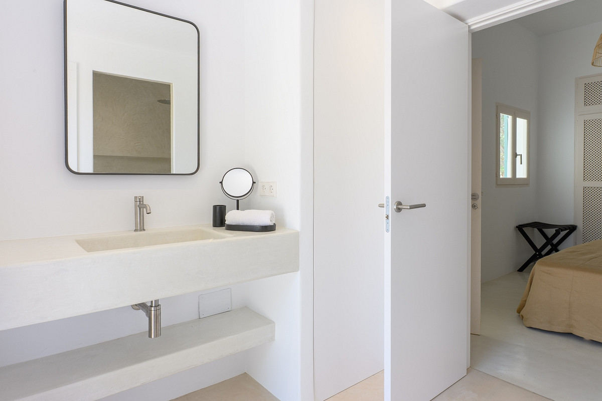 Moderne Luxusvilla mit atemberaubender Aussicht  - 77