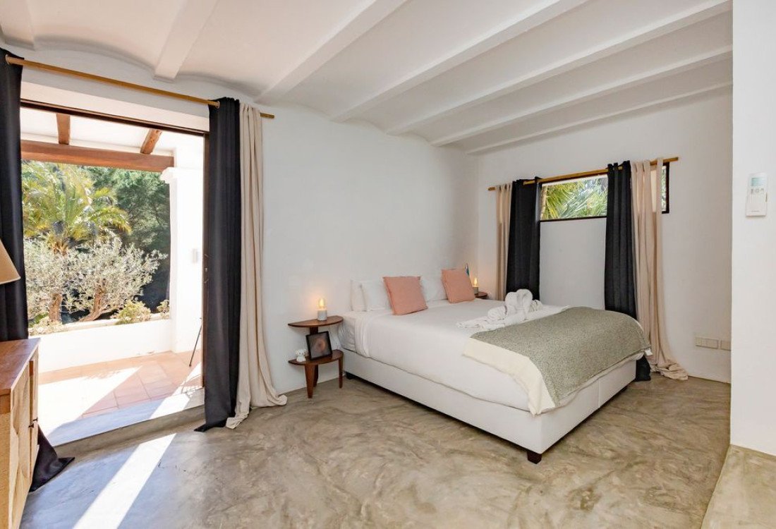 Einzigartige Finca inmitten der Natur, nur wenige Minuten von Ibiza-Stadt entfernt  - 5