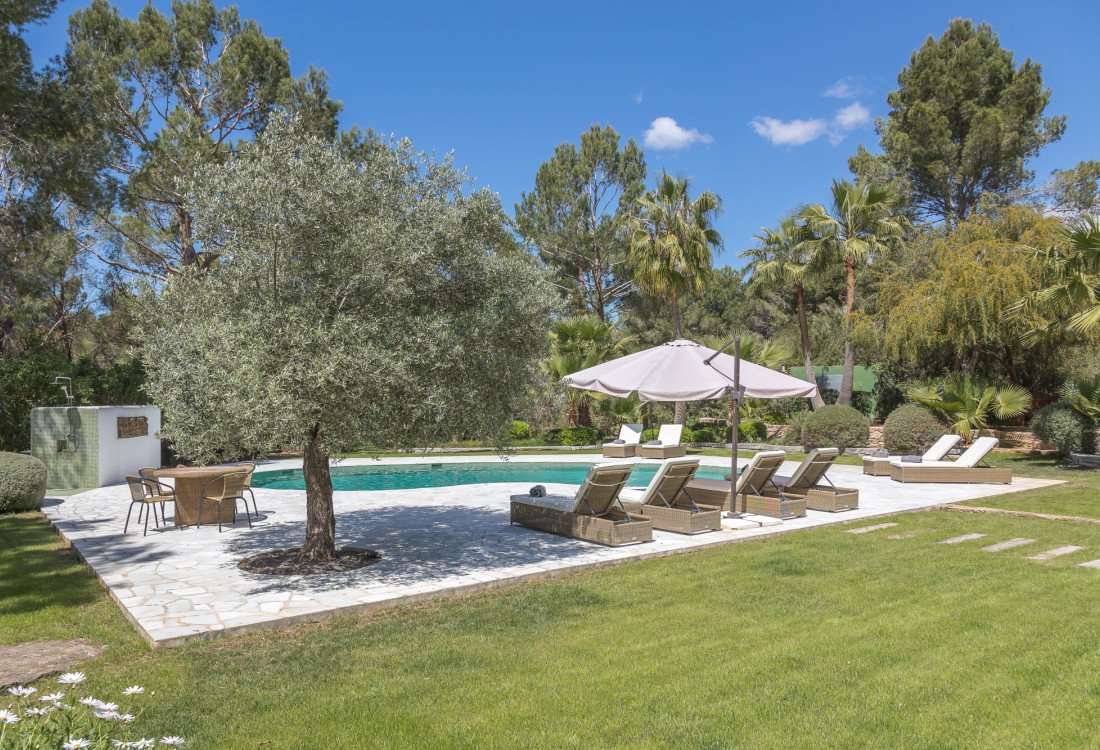 Hermosa villa en un entorno muy prestigioso a poca distancia de Cala Jondal  - 10
