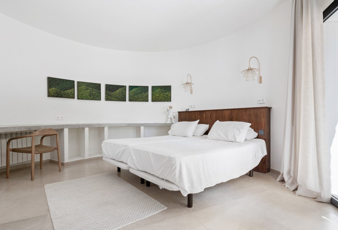 Hermosa villa en un entorno muy prestigioso a poca distancia de Cala Jondal  - 34